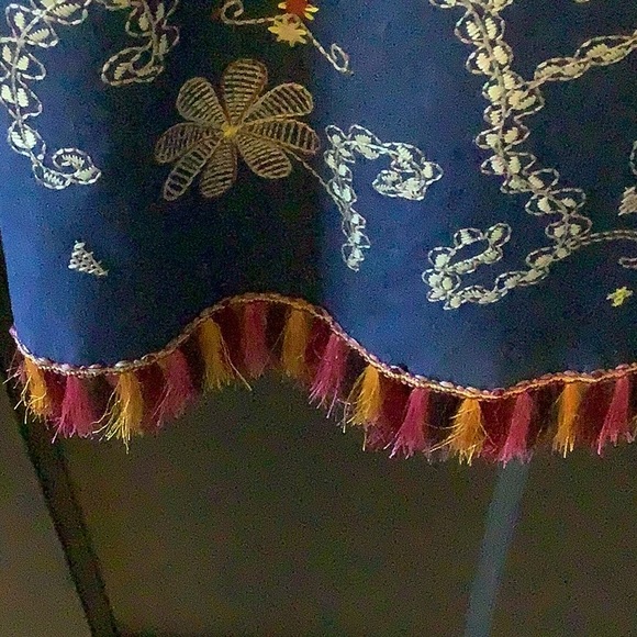 V Christian Embroiled Dress - Picture 2 of 10